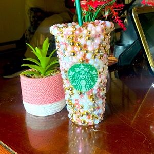 Starbucks cup design